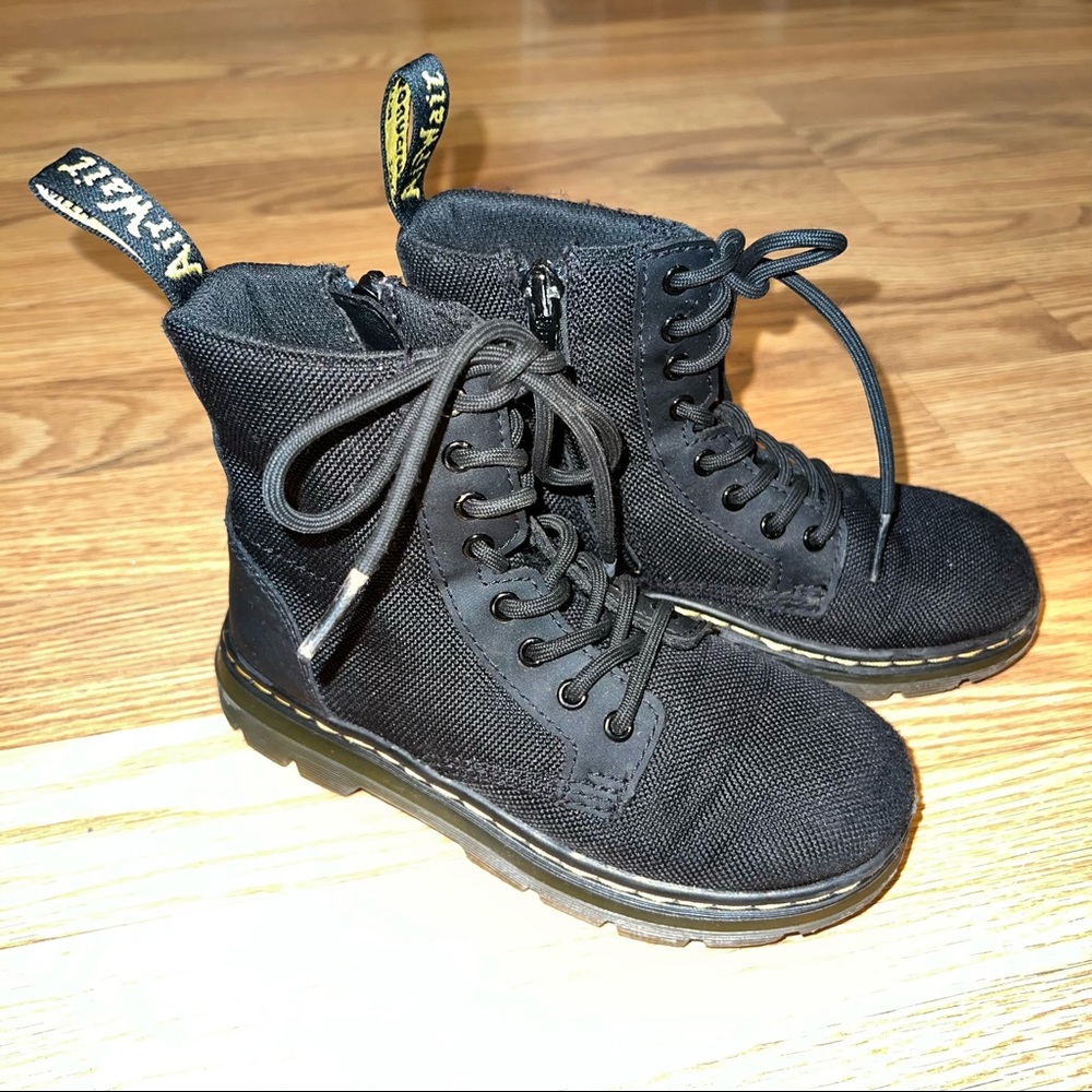 Dr.‎ Martens black Combs J kid size US 12